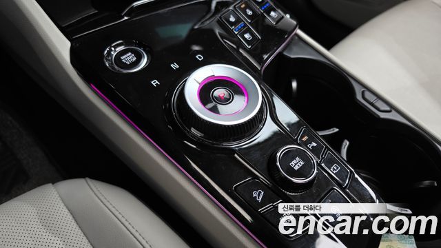 Kia Sportage (V) Diesel 2.0 2WD Signature 2022 — фото 9