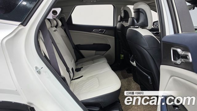 Kia Sportage (V) Diesel 2.0 2WD Signature 2022 — фото 11