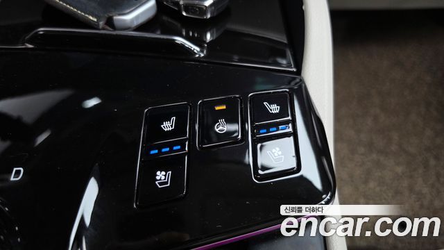 Kia Sportage (V) Diesel 2.0 2WD Signature 2022 — фото 17