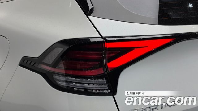 Kia Sportage (V) Diesel 2.0 2WD Signature 2022 — фото 23