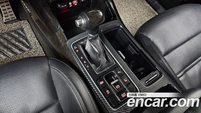 Kia Sorento Diesel 2.0 2WD Noblesse 2017 — фото 9
