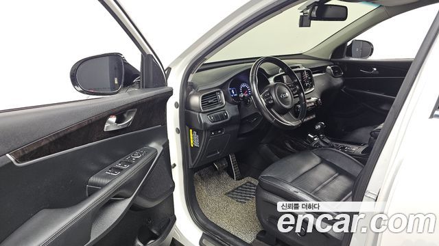 Kia Sorento Diesel 2.0 2WD Noblesse 2017 — фото 10