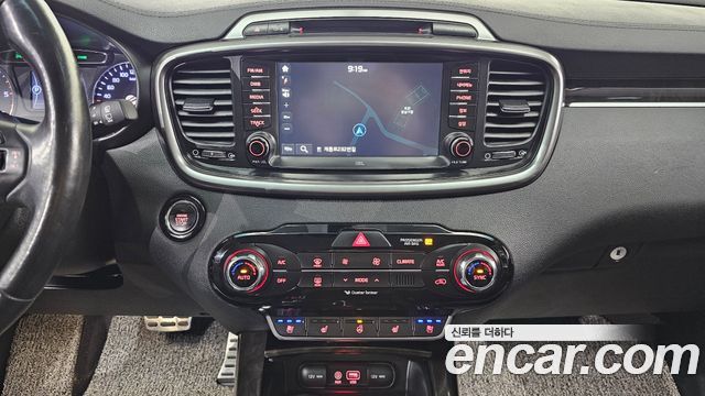 Kia Sorento Diesel 2.0 2WD Noblesse 2017 — фото 16