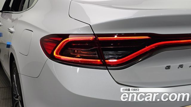 Hyundai Grandeur (IG) 3.0 Exclusive Special 2019 — фото 23