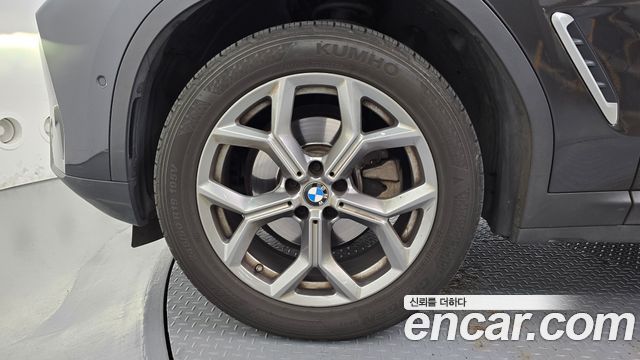 BMW X4 (G02) xDrive20i xLine 2022 — фото 5