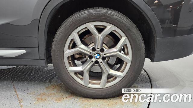 BMW X4 (G02) xDrive20i xLine 2022 — фото 21