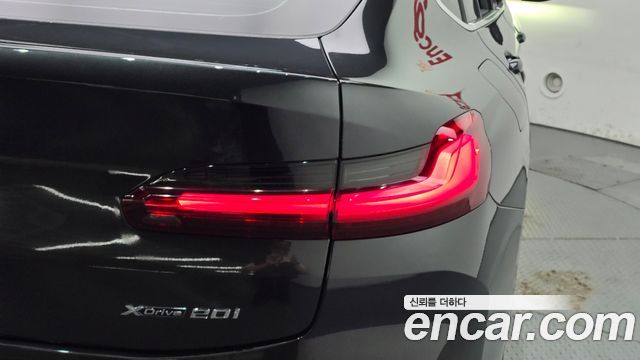 BMW X4 (G02) xDrive20i xLine 2022 — фото 23