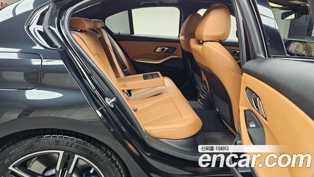 BMW 3 Series (G20) 320i M Sport 2023 — фото 11