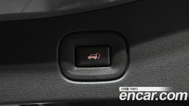 Renault Korea QM6 2.0 GDe PREMIERE 2WD 2023 — фото 20