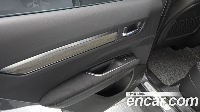 Renault Korea QM6 2.0 GDe PREMIERE 2WD 2023 — фото 24