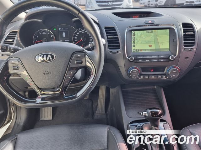 Kia K3 Trendy Style 2016 — фото 15