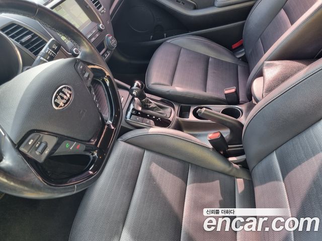 Kia K3 Trendy Style 2016 — фото 17