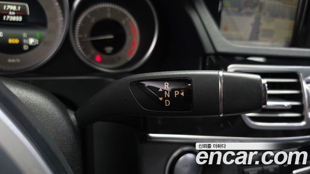 Mercedes-Benz E-Class (W212) E220 CDI Avantgarde 2014 — фото 9