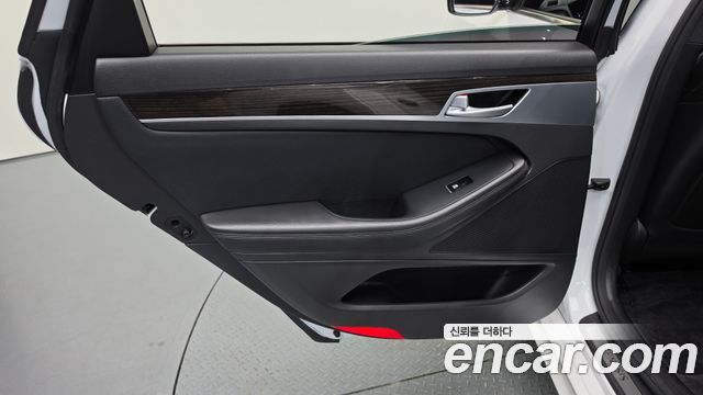 Genesis G80 3.3 GDI AWD Luxury Special 2020 — фото 25