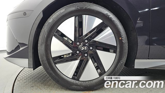 Hyundai Ioniq 6 Long Range Exclusive + 2024 — фото 5