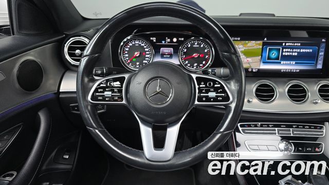 Mercedes-Benz E-Class (W213) E300 Avantgarde 2019 — фото 13