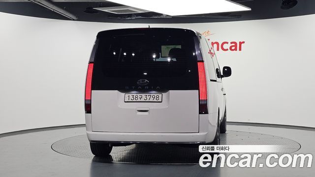 Hyundai Staria L3.5 Lounge 9-Seater Mobility 2023 — фото 4