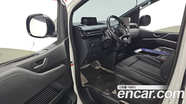 Hyundai Staria L3.5 Lounge 9-Seater Mobility 2023 — фото 11