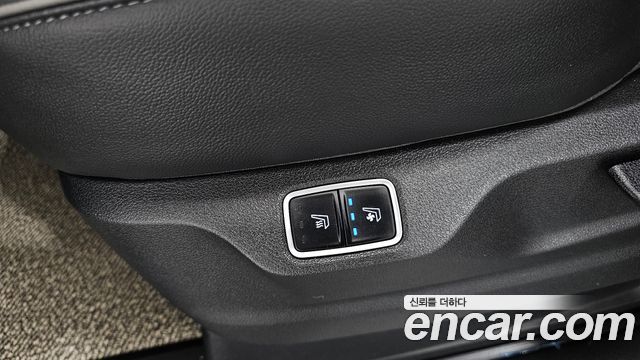 Hyundai Staria L3.5 Lounge 9-Seater Mobility 2023 — фото 18