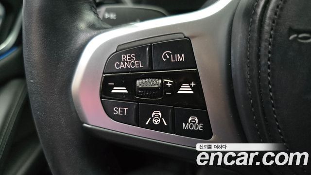BMW i4 eDrive40 M Sports Pro 2024 — фото 16