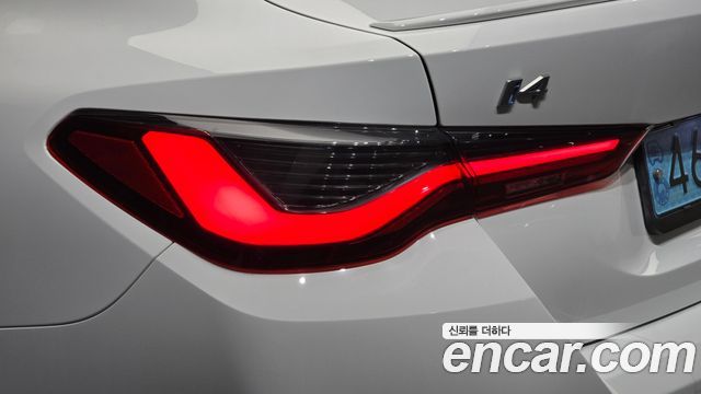 BMW i4 eDrive40 M Sports Pro 2024 — фото 23