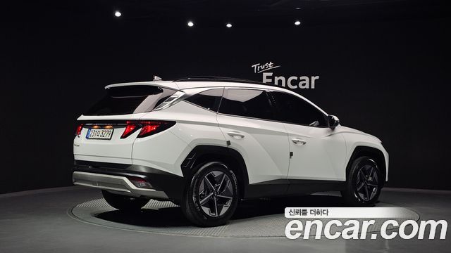 Hyundai Tucson (NX4) Gasoline 1.6 Turbo 2WD Premium 2024 — фото 2