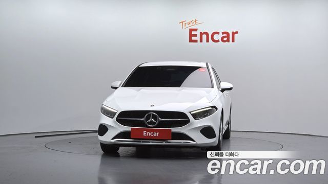 Mercedes-Benz A-Class (W177) A220 Hatchback 2024 — фото 3