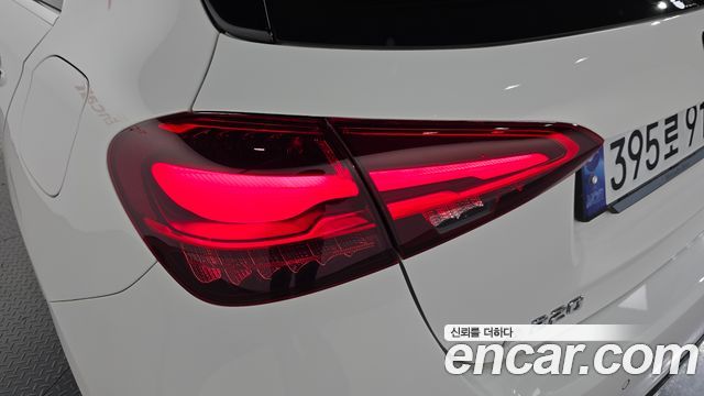 Mercedes-Benz A-Class (W177) A220 Hatchback 2024 — фото 23