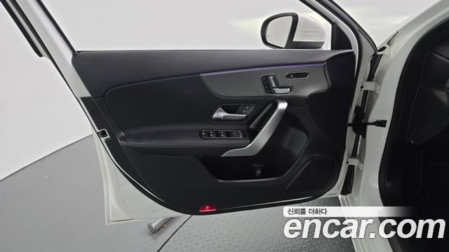 Mercedes-Benz A-Class (W177) A220 Hatchback 2024 — фото 24