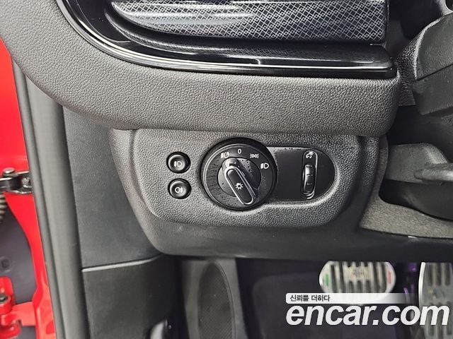 MINI Cooper Clubman Classic Launch Pack 2nd Gen 2023 — фото 20