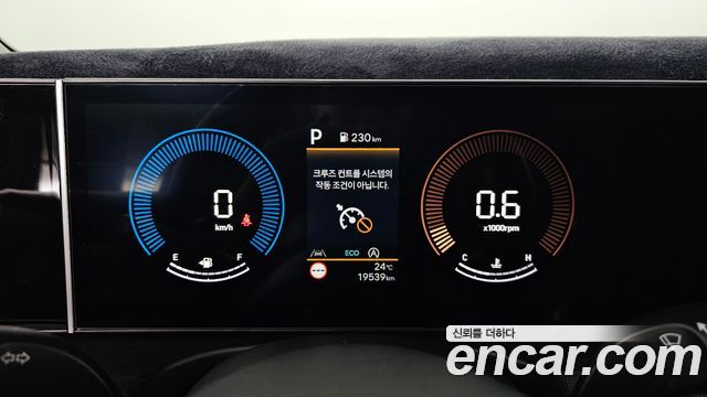 Hyundai Tucson (NX4) Gasoline 1.6 Turbo 2WD Premium 2025 — фото 8