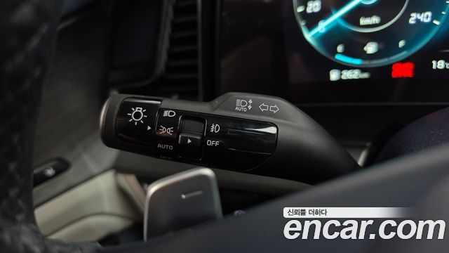 Kia Sportage Hybrid (V) Signature Gravity 4WD 2024 — фото 40