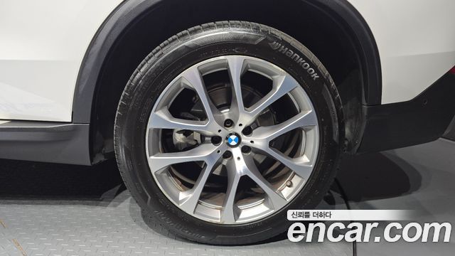 BMW X5 (G05) xDrive 30d xLine 2019 — фото 21