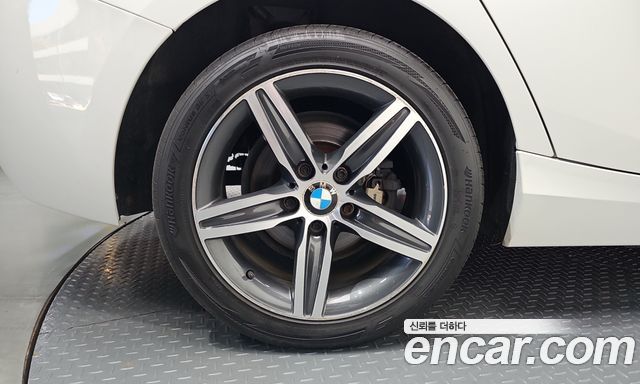 BMW 1 Series (F20) 118d Urban Pack1 5Dr 2014 — фото 5