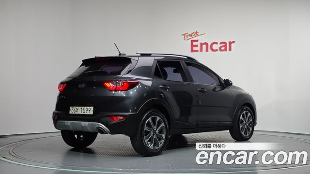 Kia Stonic Diesel 1.6 Prestige 2018 — фото 2