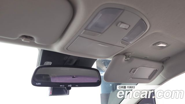 Kia Stonic Diesel 1.6 Prestige 2018 — фото 17