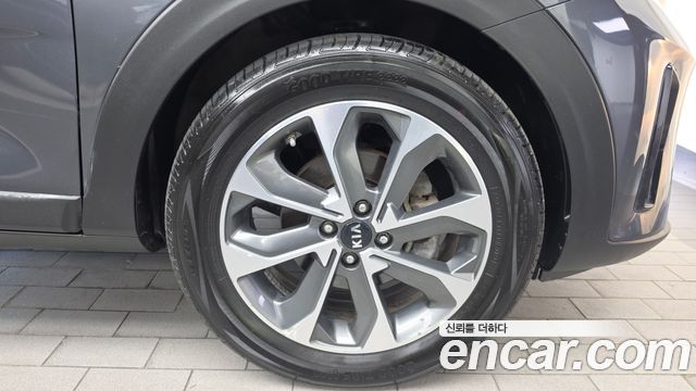 Kia Stonic Diesel 1.6 Prestige 2018 — фото 21