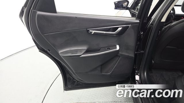 Kia EV6 Long Range Air 2024 — фото 25