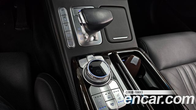 Genesis G90 3.3 T AWD Premium Luxury 2019 — фото 9