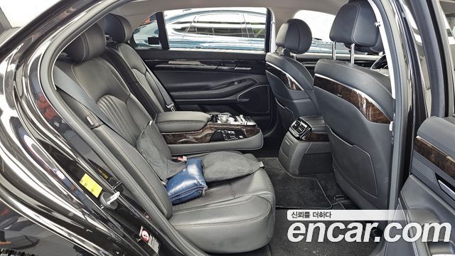 Genesis G90 3.3 T AWD Premium Luxury 2019 — фото 16