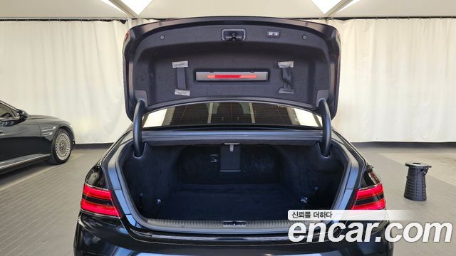 Genesis G90 3.3 T AWD Premium Luxury 2019 — фото 24