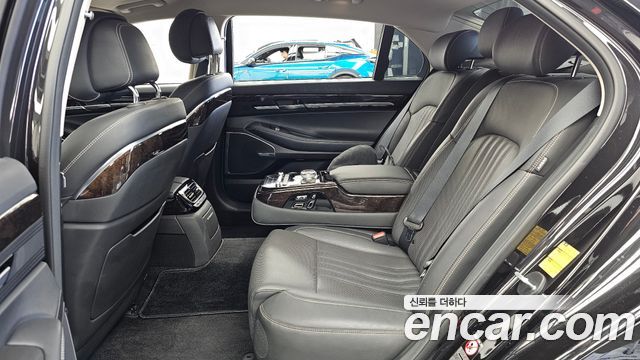 Genesis G90 3.3 T AWD Premium Luxury 2019 — фото 32