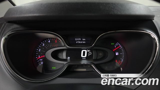 Renault Korea QM3 RE Signature 2018 — фото 8