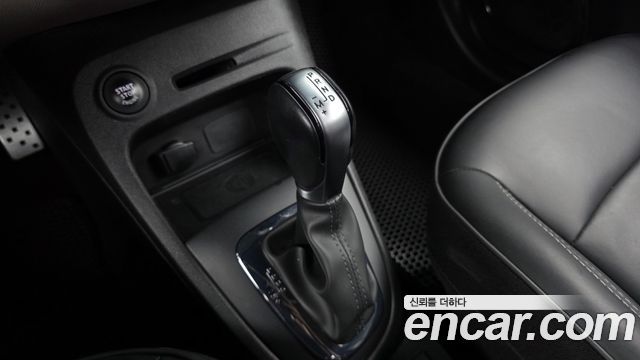 Renault Korea QM3 RE Signature 2018 — фото 9