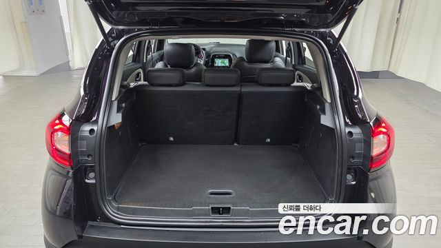 Renault Korea QM3 RE Signature 2018 — фото 16