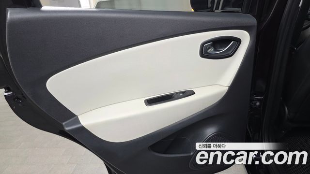 Renault Korea QM3 RE Signature 2018 — фото 25