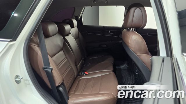 Kia Sorento Diesel 2.0 2WD Noblesse 2017 — фото 11