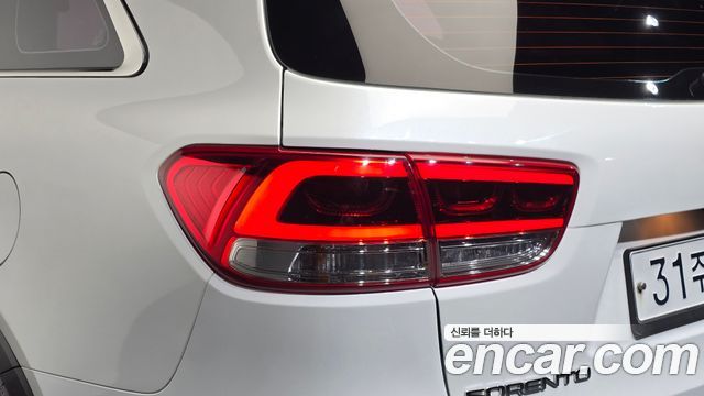 Kia Sorento Diesel 2.0 2WD Noblesse 2017 — фото 23