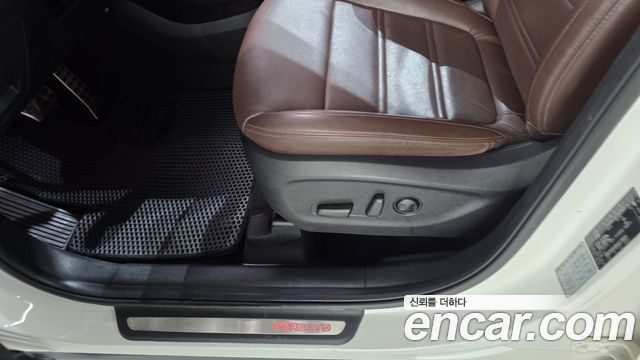 Kia Sorento Diesel 2.0 2WD Noblesse 2017 — фото 32