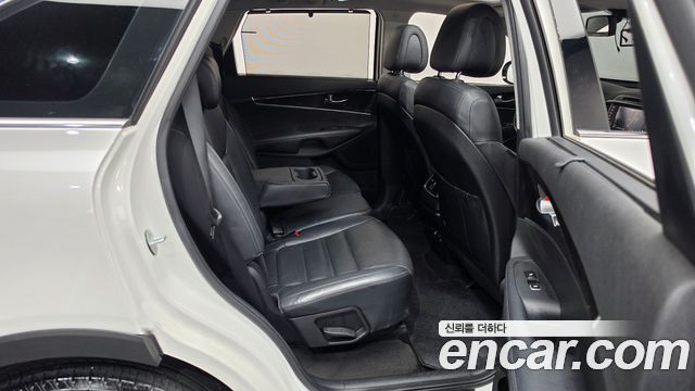 Kia Sorento Diesel 2.0 2WD Noblesse Special 2016 — фото 11